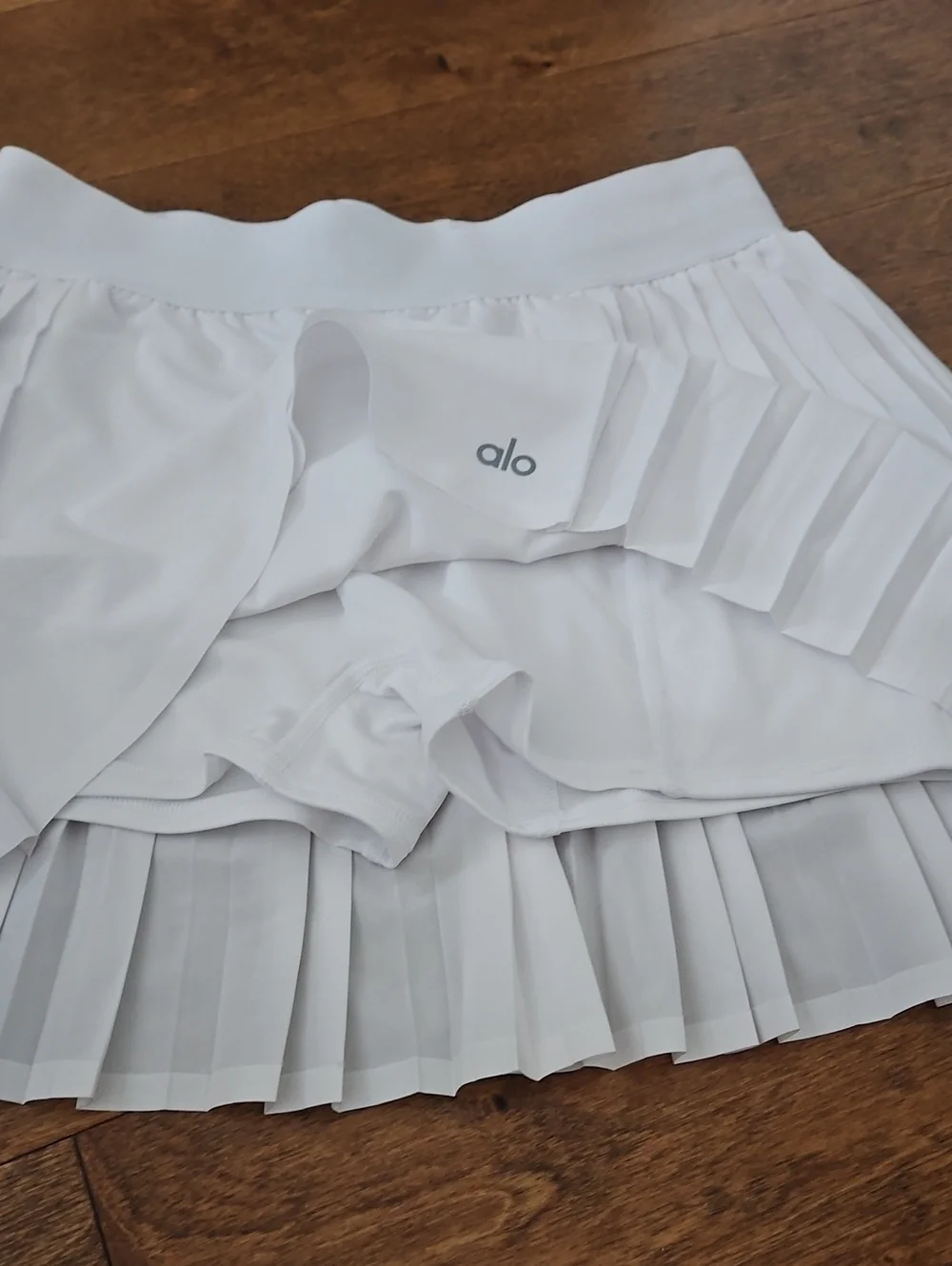ALO Yoga White Pleated Mini Skirt